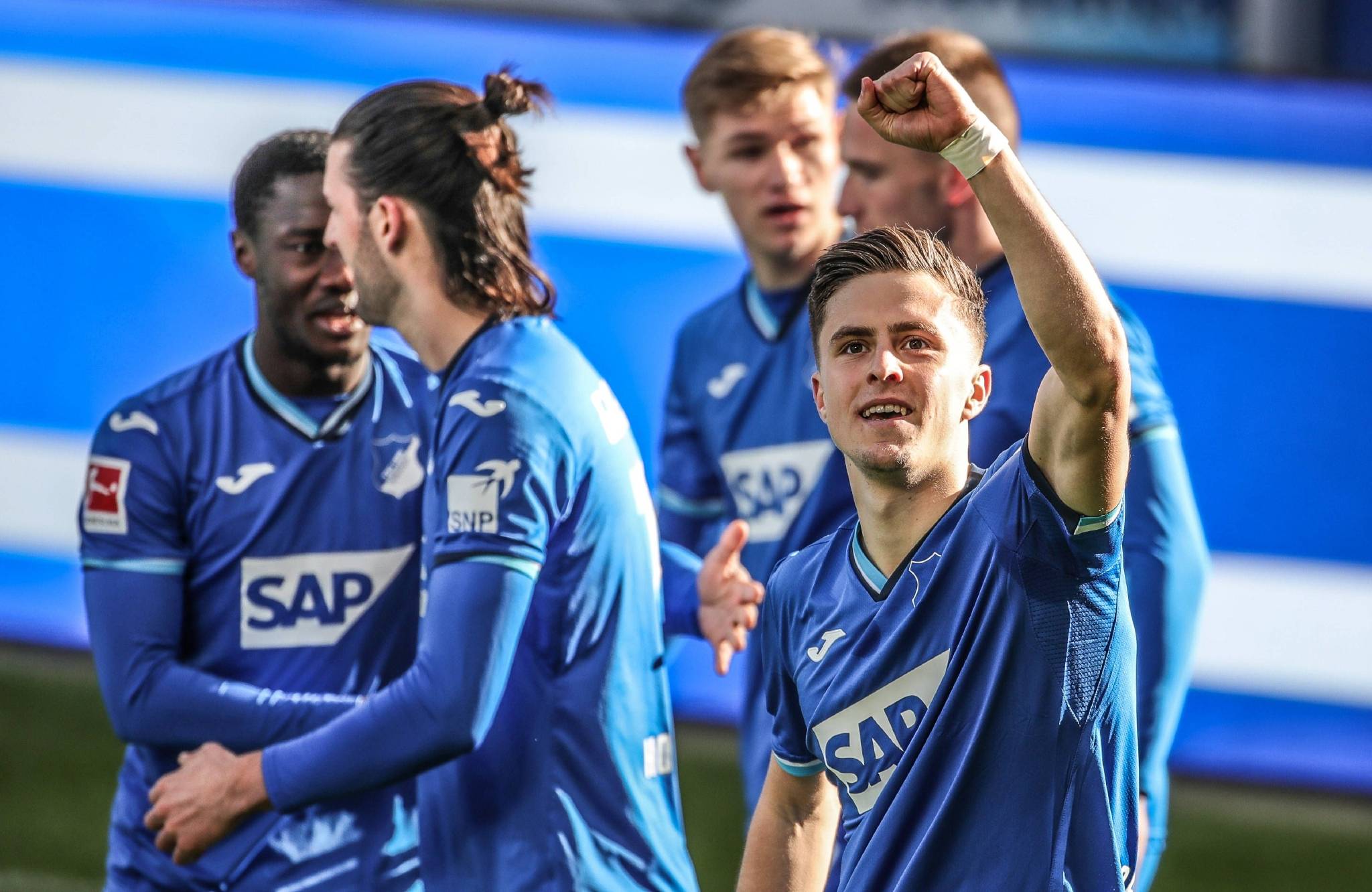 霍芬海姆陷入低谷，客场失利难改颓势