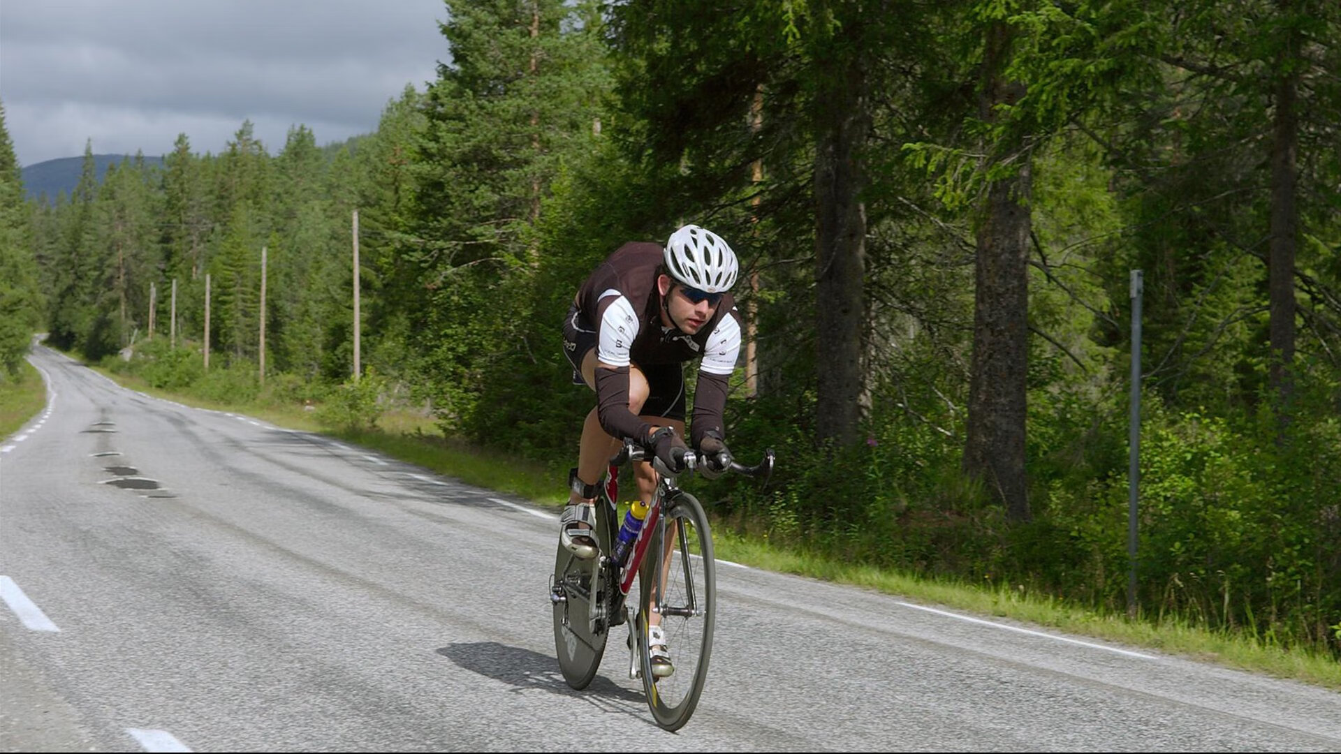 羽球战场上的孤勇者,桃田贤斗独力撑起日本队,鏖战德国强敌